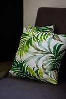 Elegant & Homely Apartment by Renters