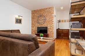 Broniwoja Apartment by Renters