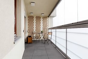 Broniwoja Apartment by Renters