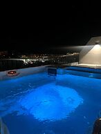 Mayfair by Premier Suites MT