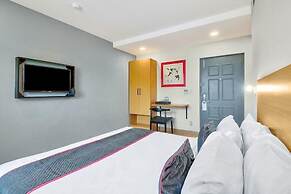 Hotel Consulate By BookMeriHotel