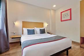 Hotel Consulate By BookMeriHotel