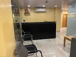 Hotel Consulate By BookMeriHotel