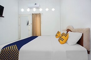 OYO Life 3119 Hotel Kurnia