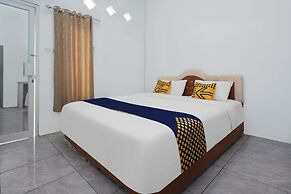 OYO Life 3119 Hotel Kurnia