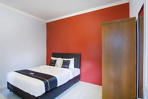 OYO Life 3301 Pondok Eyang Obi