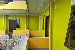 OYO 3487 Es Em Je Residence