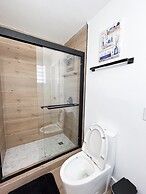 Casa Lucia 5BR Luxury Home with Pool Near Hard Rock Casino