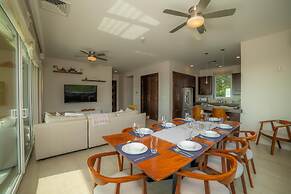 Miramar 5D -3 Bedr 3 Bath Ocean View