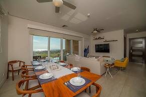 Miramar 5D -3 Bedr 3 Bath Ocean View