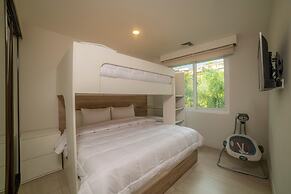 Miramar 5D -3 Bedr 3 Bath Ocean View