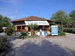 Comfortable Campsite-chalet G12 Tuscany Near sea