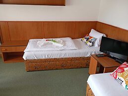 Hotel Maredis