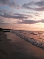 Urantia Beach Hostel & Camping