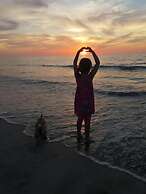 Urantia Beach Hostel & Camping