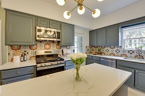 Chic Georgia Getaway w/ Pool & Deck, Near Beaches!