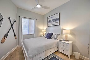 Luxe Naples Bay Resort Condo: Near Fifth Ave!