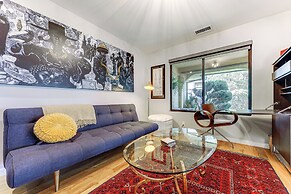 Private Pool & Large Deck: Modern Cotati Villa!