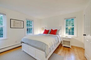 Chatham Cape Cod Near Bike Trail, 1 Mile to Beach!