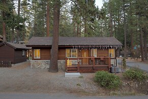 Lake Star by Avantstay Hot Tub, Walk to Beach