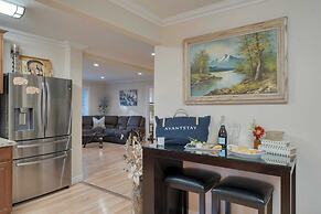 Lake Star by Avantstay Hot Tub, Walk to Beach