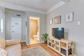 < 1 Mi to Pleasure Pier: Unit in Galveston!