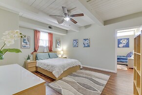 < 1 Mi to Pleasure Pier: Unit in Galveston!