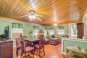 Floral City Vacation Rental ~ 1 Mi to Boat Ramp!