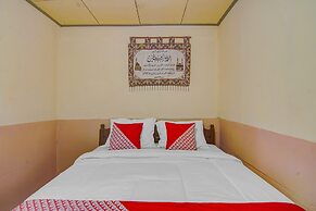 OYO 90506 Bunga Sonsang Homestay Syariah