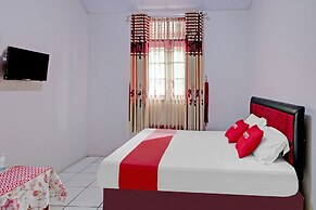 OYO 90543 An-nur Guest House Syariah