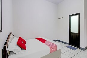 OYO 90543 An-nur Guest House Syariah