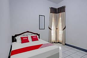 OYO 90543 An-nur Guest House Syariah