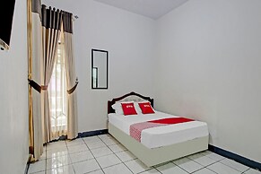 OYO 90543 An-nur Guest House Syariah
