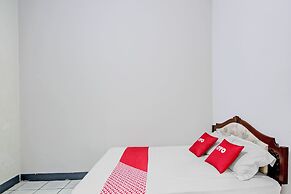 OYO 90543 An-nur Guest House Syariah