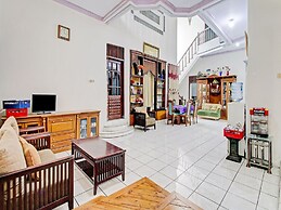 OYO 90543 An-nur Guest House Syariah