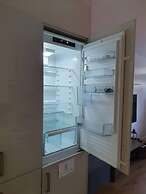 Immaculate 2-bed Apartment in Leigh