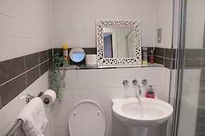 Captivating 2-bed Apartment in Edgbaston