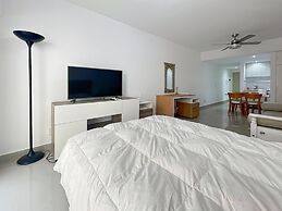 Oasis en San Telmo- Estudios de Lujo con Piscina, Seguridad y Más