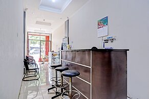 OYO Life 90544 Grand Redisa