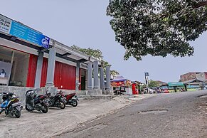 OYO Life 90544 Grand Redisa