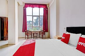 OYO Life 90544 Grand Redisa