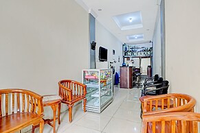 OYO Life 90544 Grand Redisa