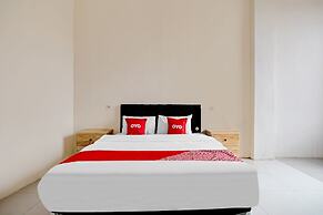 OYO Life 90544 Grand Redisa