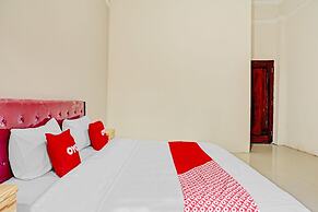 OYO Life 90544 Grand Redisa