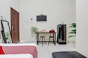 OYO Life 92184 Mr Brown Homestay