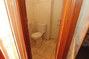 Capital O 93371 Pelangi Residence 5