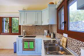 Villa Aloni in Paxi With 2 Bedrooms and 3 Bathrooms