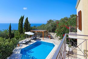 Villa Aloni in Paxi With 2 Bedrooms and 3 Bathrooms