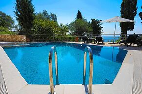 Villa Aloni in Paxi With 2 Bedrooms and 3 Bathrooms