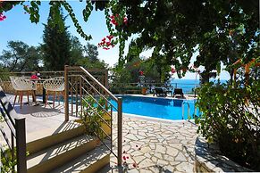 Villa Aloni in Paxi With 2 Bedrooms and 3 Bathrooms